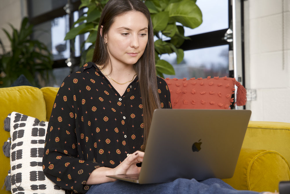 Kelly working at HIFI