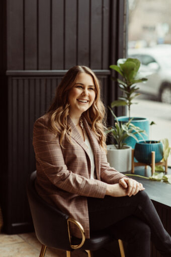 Lauren Crossett-headshot